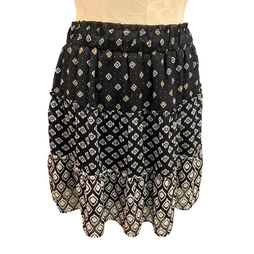 Small Petite Loft Pull on Skirt Black White Tan Pattern Lined